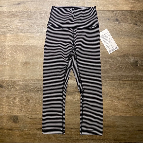 Lululemon Wunder Under High-Rise 21" *luxtreme - Picture 7 of 9
